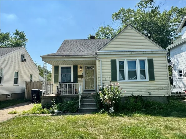 162 Roosevelt Ave, Elyria, OH 44035