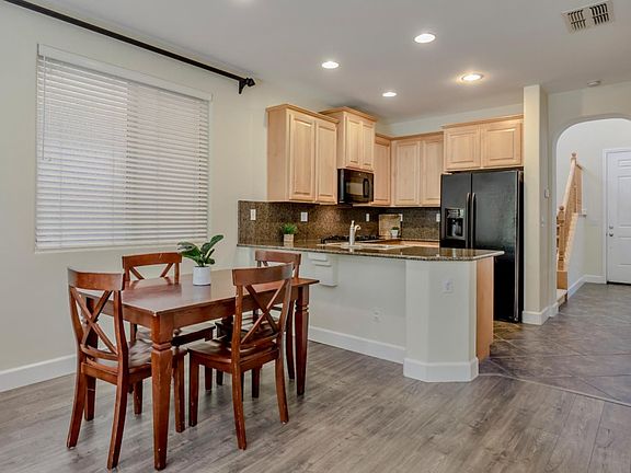 5th image of 3107 Tolliver St