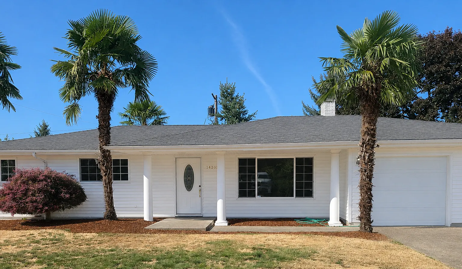 3 bed, 1.5 bath, 1400 sqft, $2,695 — Photo 1