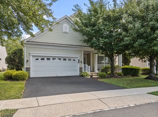 574 Post Ln, Somerset, NJ 08873