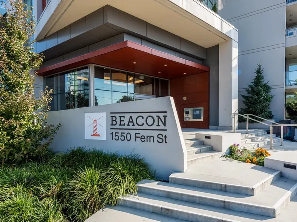 1550 Fern St #601, North Vancouver, BC V7J 0A9