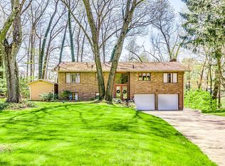 268 Nokomis Dr, Akron, OH 44319
