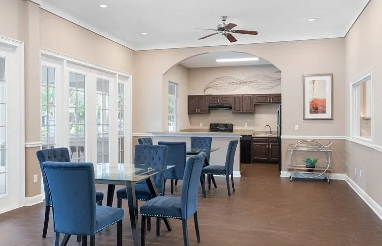 Westlake Apartment Homes — Photo 17