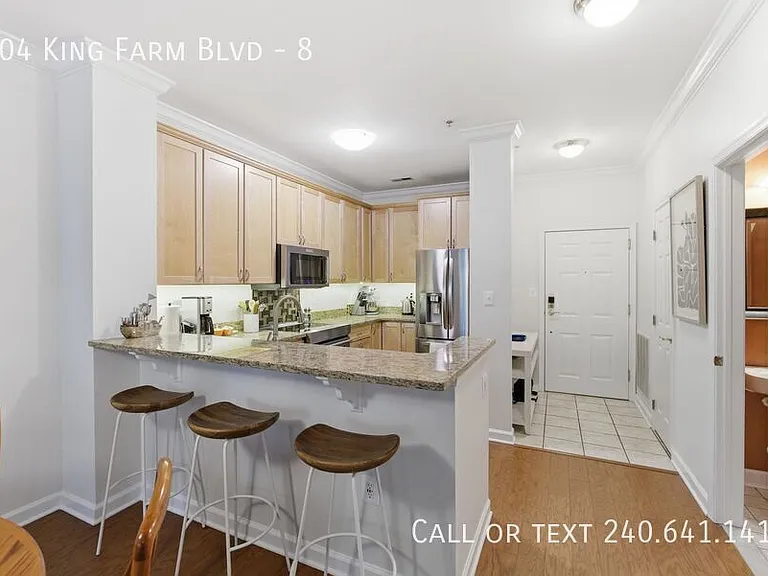 404 King Farm Blvd #8 — Photo 6