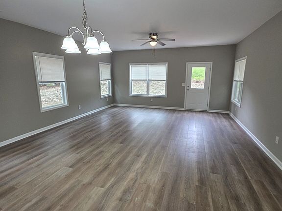 4th image of 67 Woodbine St