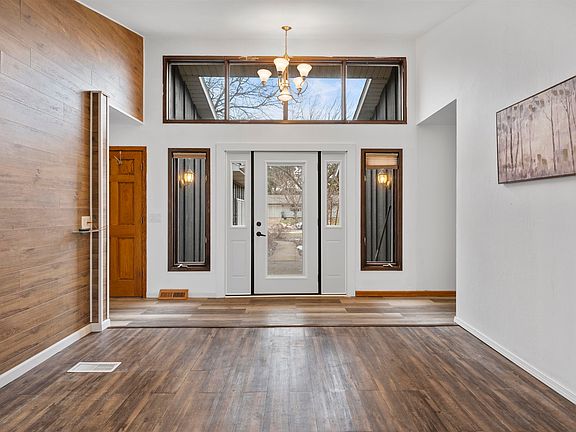 5th image of 313 Sunset Rd