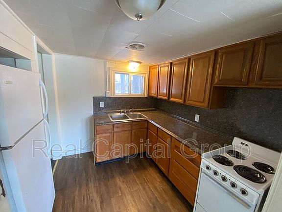 5th image of 1783 Central Ave APT 2