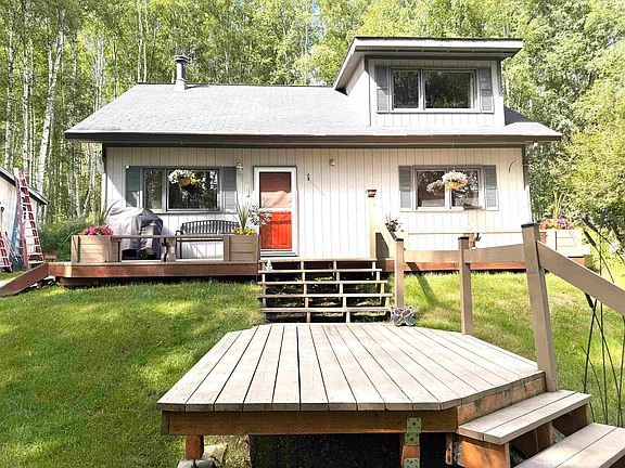 2nd image of 1341 Gull Rd