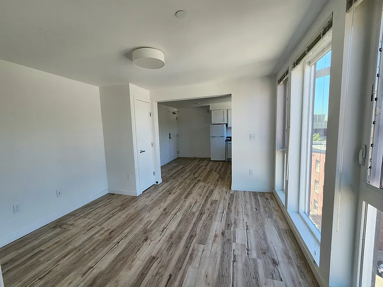 Russo Apartments — Photo 44