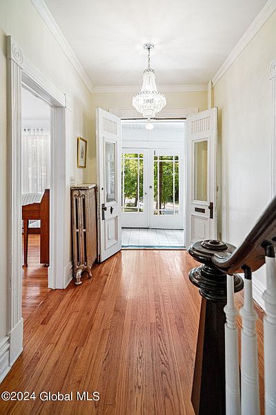 4th image of 141 Pawling Avenue