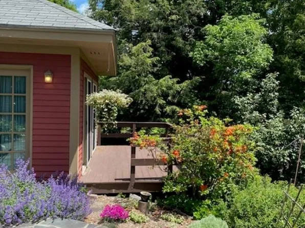 32 Dorothy Perley Road, Lebanon, NH 03766