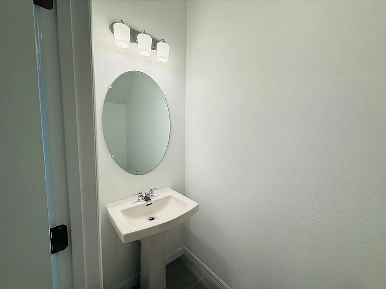 2264 Paravane Way — Photo 14