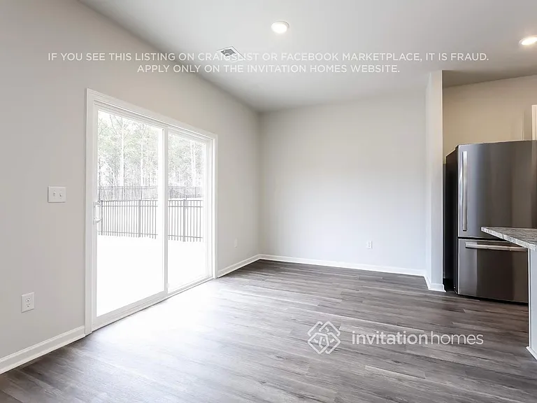 3976 Zepelin Way — Photo 7