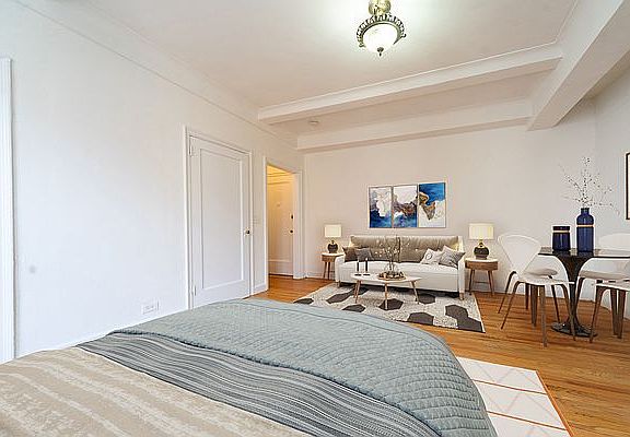 3rd image of 244 W 72nd St APT 14E
