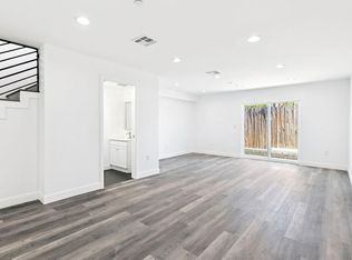 17610 Sherman Way #3, Van Nuys, CA 91406