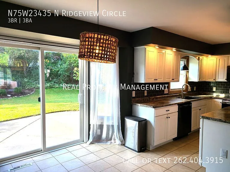 N75W23435 N Ridgeview Cir — Photo 6
