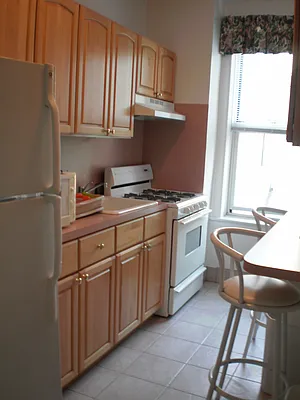 Rented by Frank Valvo Real Estate | media 18