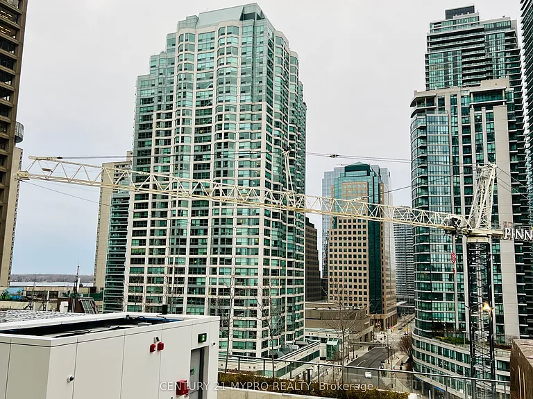 28 Freeland St #803 — Photo 30
