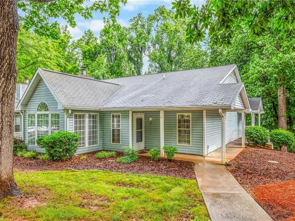 620 Balfour Rd, Winston Salem, NC 27104
