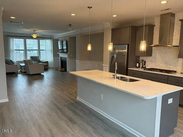 4 bed, 3.5 bath, 2645 sqft, $2,595 — Photo 3