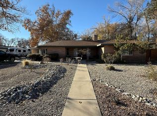 810 Solar Rd NW, Albuquerque, NM 87107