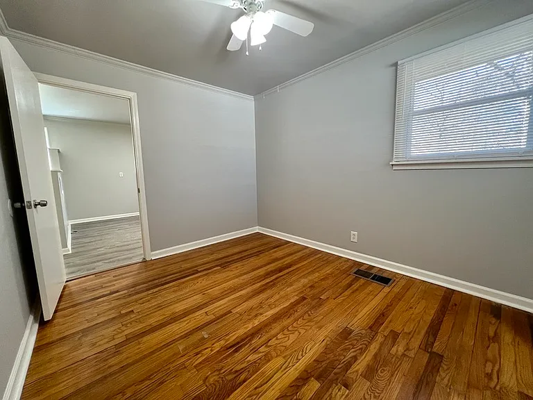 1635 Evelyn Ave #B — Photo 8
