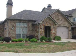 900 Solaris Pl, Longview, TX 75604