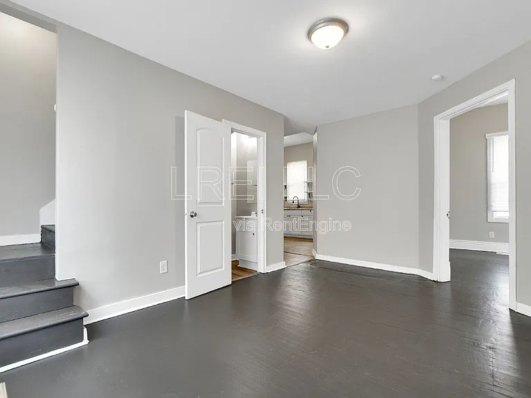 3932 Rankin St — Photo 2
