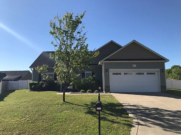 2nd image of 131 Emerywood Ct