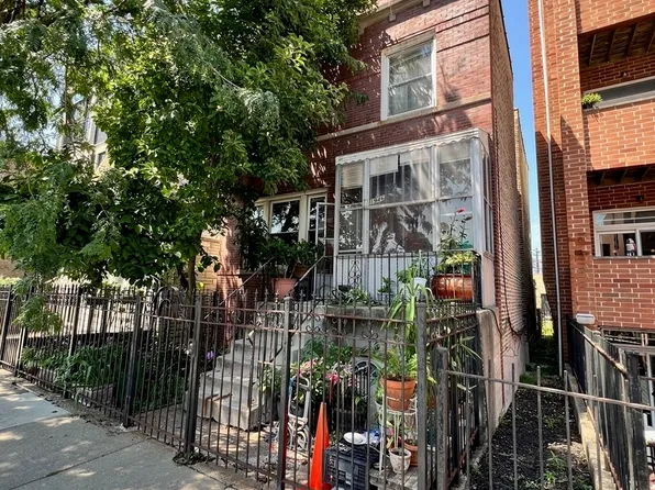 1946 W Armitage Ave, Chicago, IL 60622