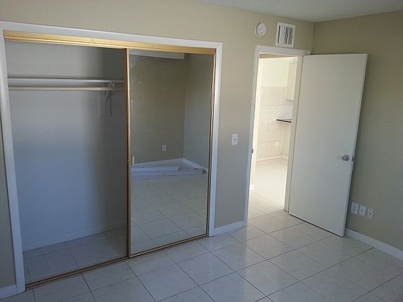 5th image of 1212 S Federal Hwy APT 8