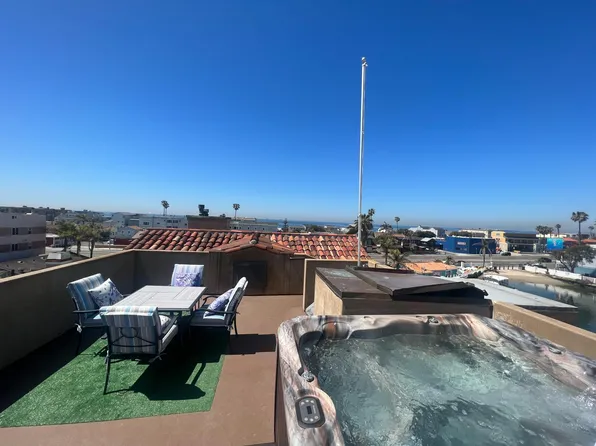 16735 Bayview Dr, Sunset Beach, CA 90742