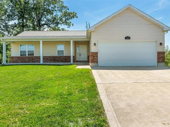 129 Briarwood Dr, Moscow Mills, MO 63362
