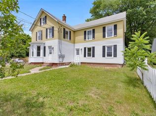 51 Mill St, Manchester, CT 06042