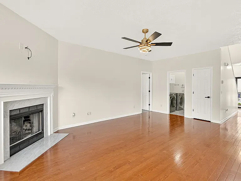 7296 Autumn Crossing Way — Photo 26
