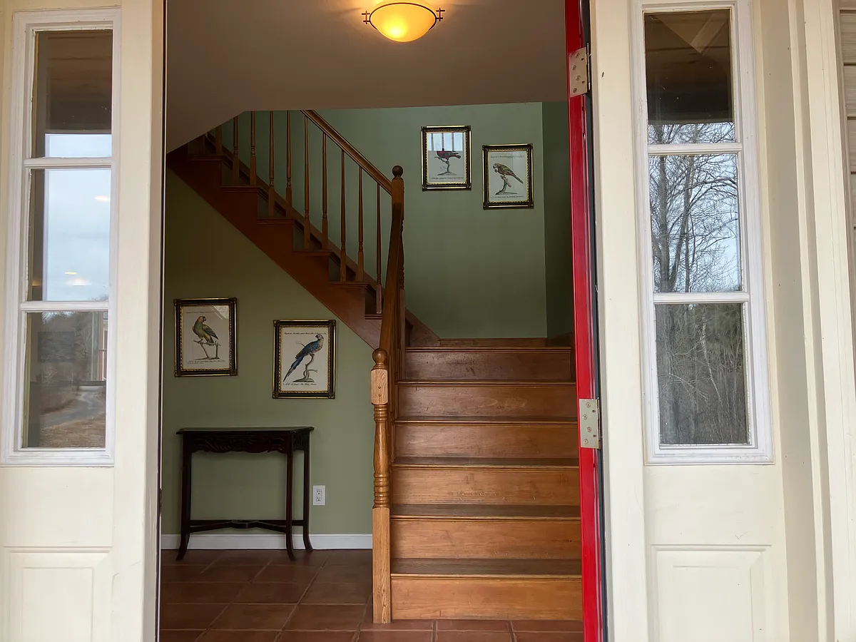 Entryway - 47 Beech Hill Rd