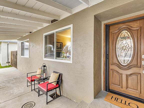 5th image of 3955 Briarwood Street