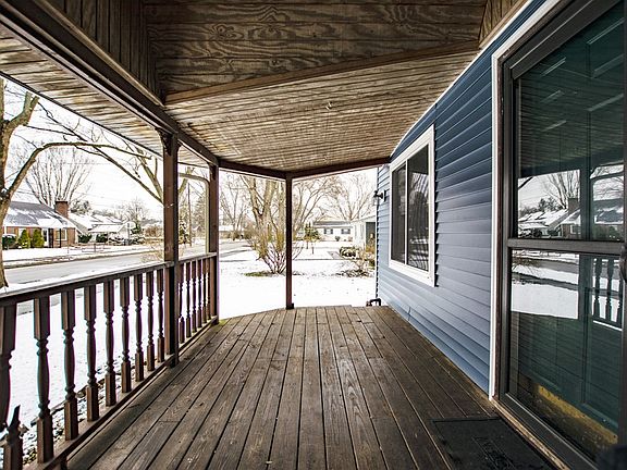 3rd image of 134 Parker Ave