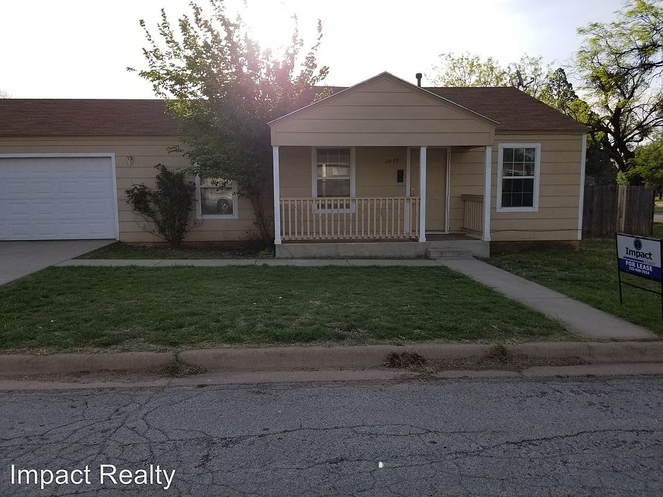 1st image of 2049 Santos St