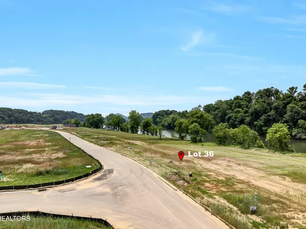 36 Tributary Dr, Sevierville, TN 37876