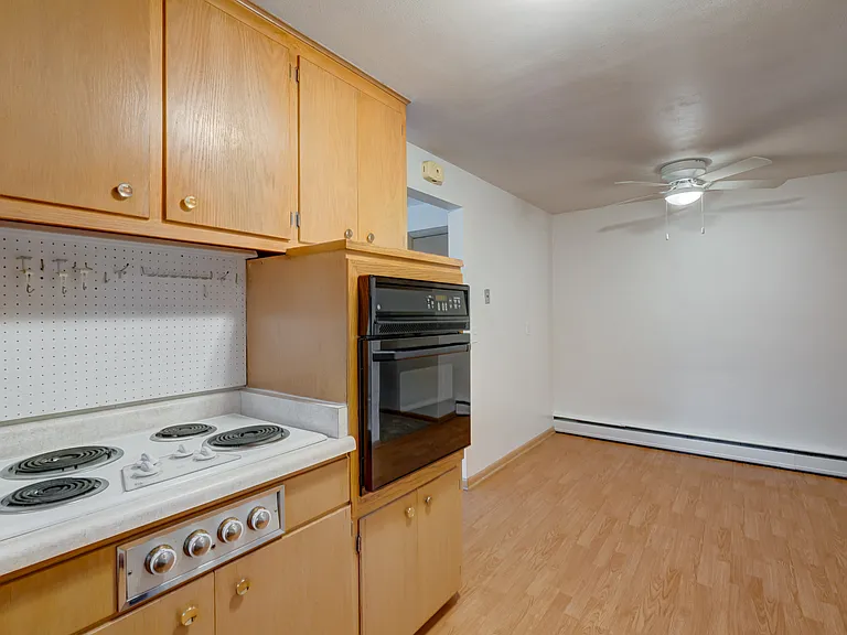 4909 Ascot Ln #L2 — Photo 8