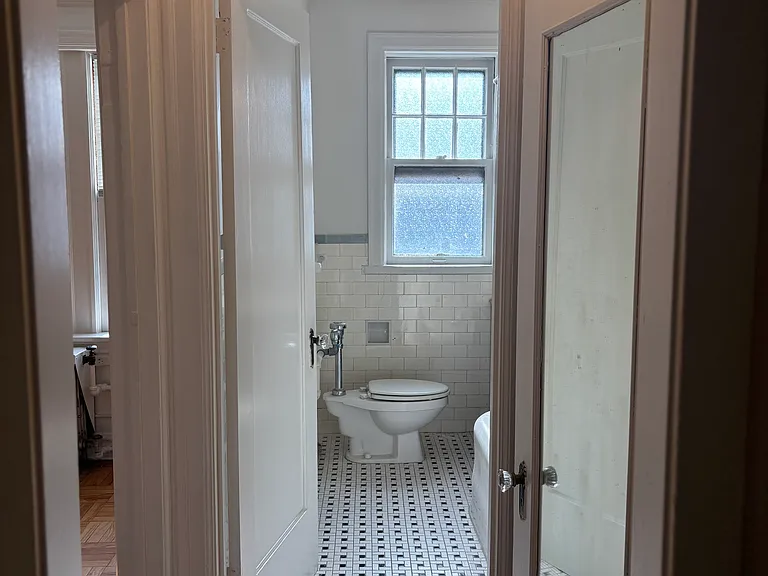 520 Westgate Ave #309 — Photo 5