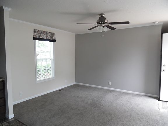 3rd image of 162 Maplebrook St SE #148