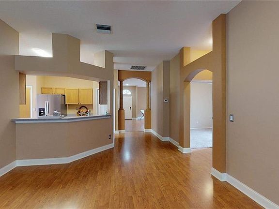 5th image of 618 Lake Cypress Cir