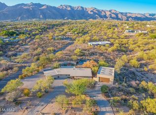 4925 E Calle Barril, Tucson, AZ 85718
