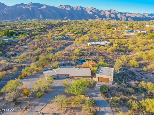 4925 E Calle Barril, Tucson, AZ 85718