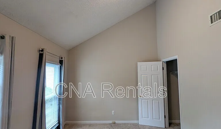 4635 Hampton Square Dr — Photo 25