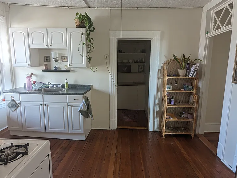 32 Bridge St #7 — Photo 3