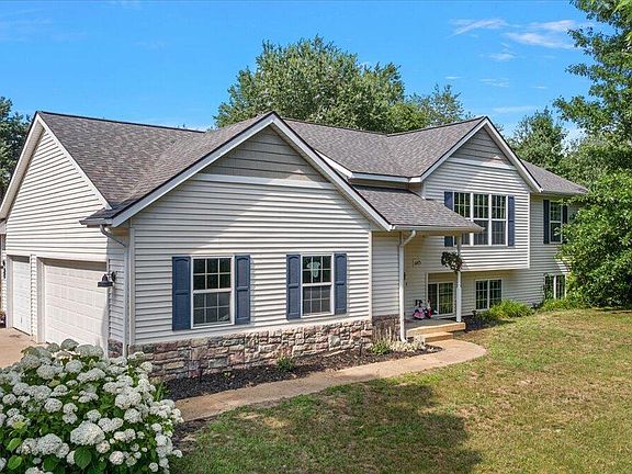 2nd image of 6473 Pine Point Ct