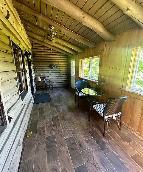 153 N Main St — Photo 10